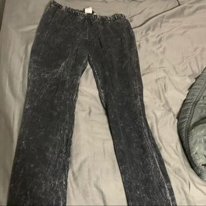 Black pattern leggings